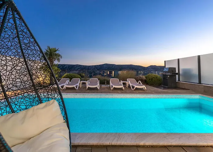 4 Bedroom Amazing In Kostelj Holiday home Grizane-Belgrad