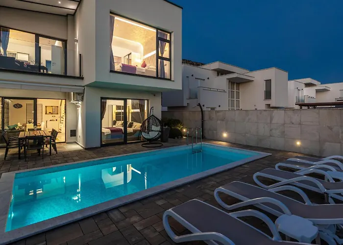 4 Bedroom Amazing In Kostelj Holiday home *