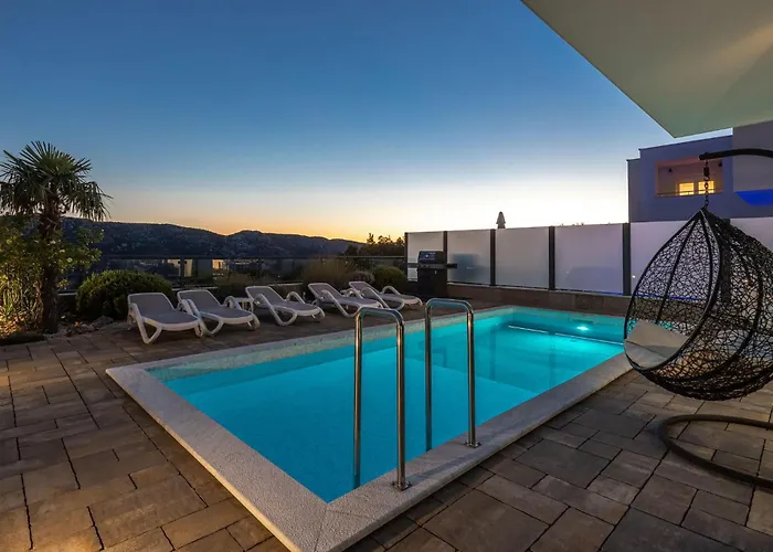 4 Bedroom Amazing In Kostelj Holiday home Grizane-Belgrad